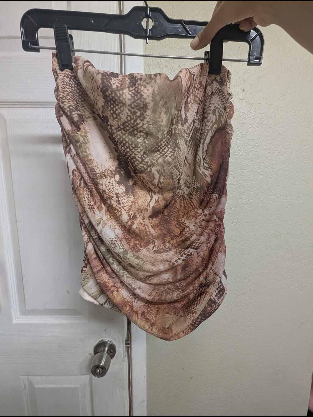 SHEIN Top Brown Multi Snake-Pattern Reptile
